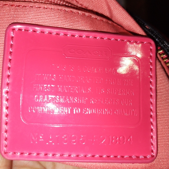 Coach Scribble Tote 2013 - Picture 14 of 14